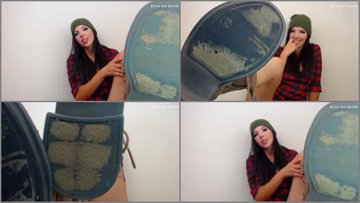 Boots cleaning – Stella Von Savage – Dirty Boot Licking – Lumberjack Style