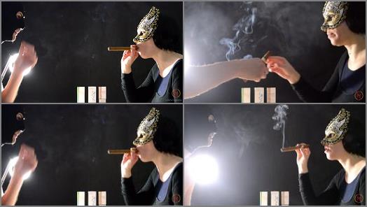   My first Cohiba cigar of Smoking Mania studio preview