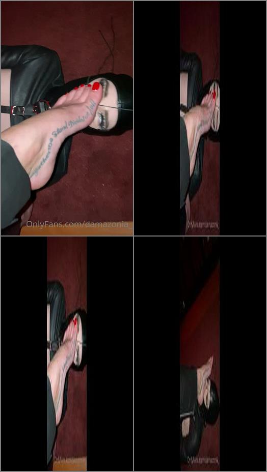 Stinky feet – So Nice To Have A Pretty Little Foot Rest