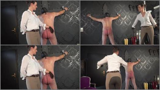 Domination – GERMAN FEMDOM Lady Victoria Valente – The whipping treatment – chastisement of the slave’s butt
