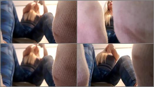 Goddess Nika  You Are My Footrest preview
