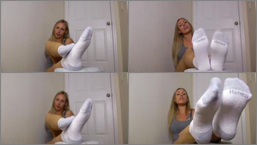 Socks fetish – Kendi Olsen – Slave For White Cotton Socks