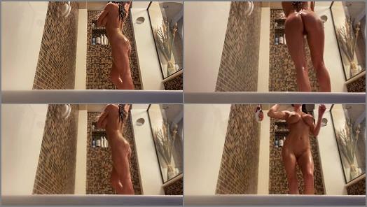Erotic Nude –  Countess Crystal Knight – Join My Shower