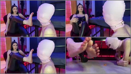 Foot+worship – Fetish Chateau Dommes – Perfect Dinner For Slave Eating Tangerines From My Feet –  Mistress Glamorous